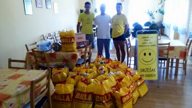 Donation of food to children of Vladimir Nazor from Karlovac
